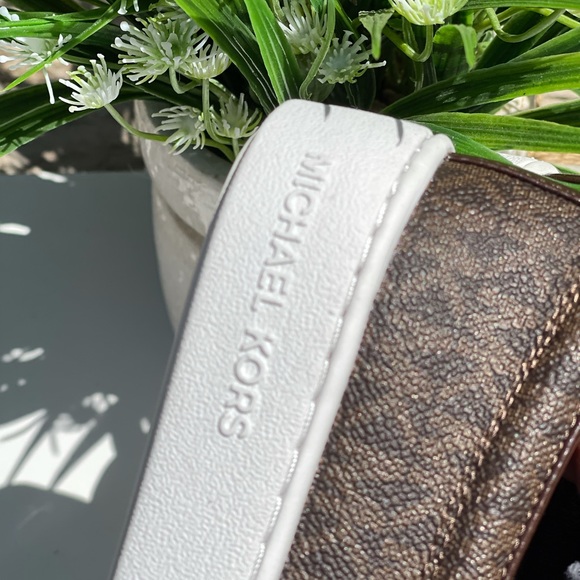 MICHAEL KORS🍂🍁MK signature print brown - Picture 5 of 10